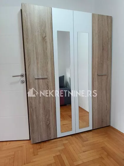 Ugrinovački put | 4zida.rs