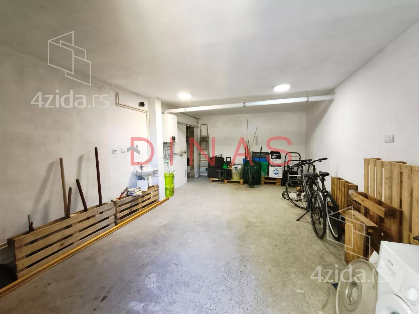 Kuća | 4zida