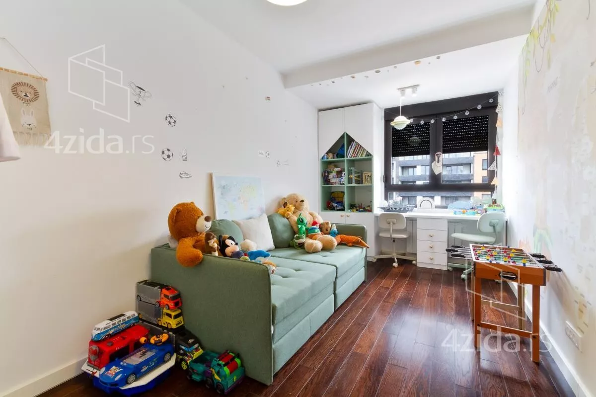 Četvorosoban stan | 4zida