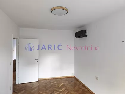 Krunski Venac | 4zida.rs