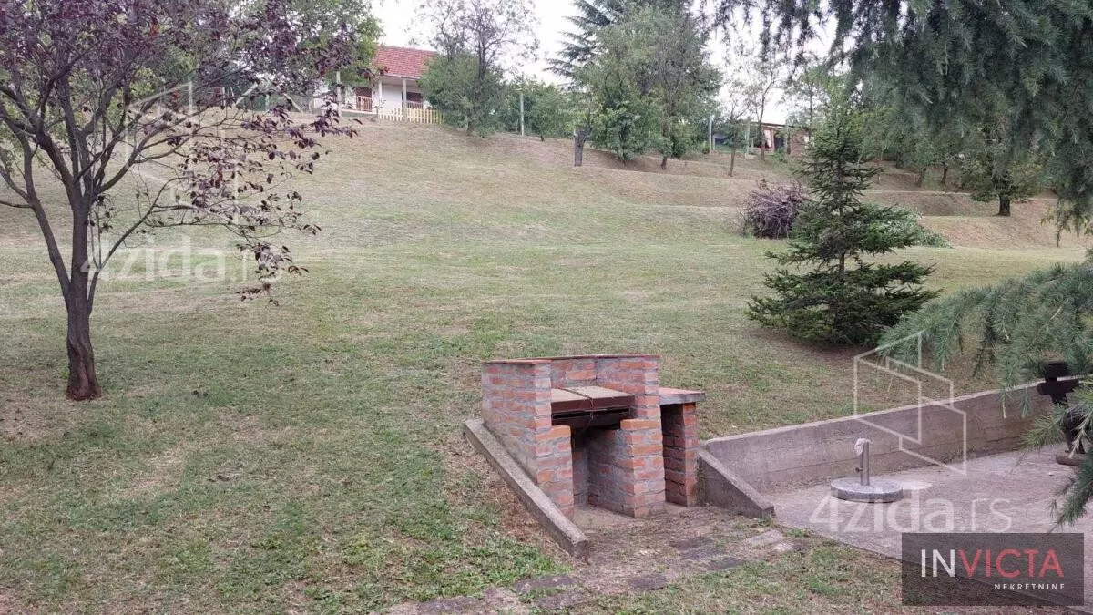 Plac | 4zida