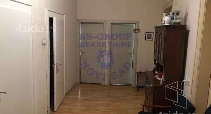 Četvoroiposoban stan | 4zida