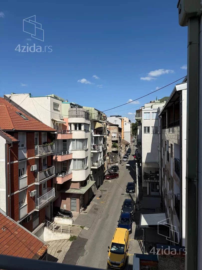 Garsonjera | 4zida