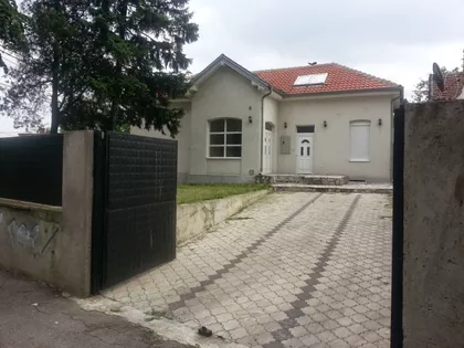 Maleška 3 | 4zida.rs