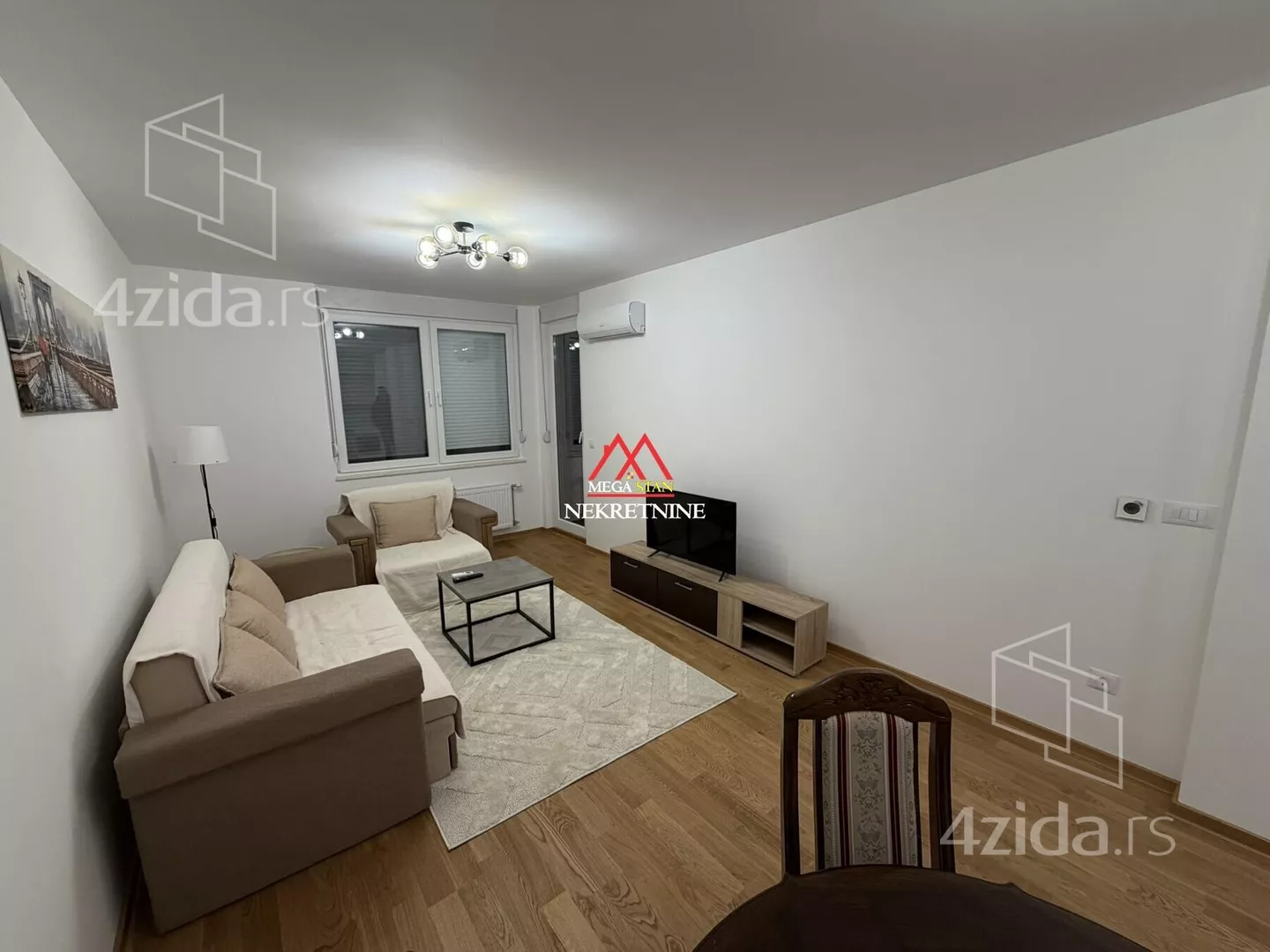 Dvoiposoban stan | 4zida