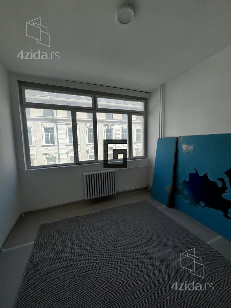 Šestosoban stan | 4zida