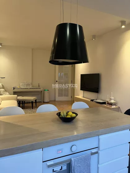 Gospodara Vučića | 4zida.rs