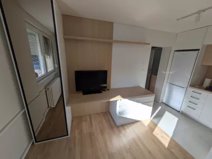 Omladinskog Pokreta | 4zida.rs