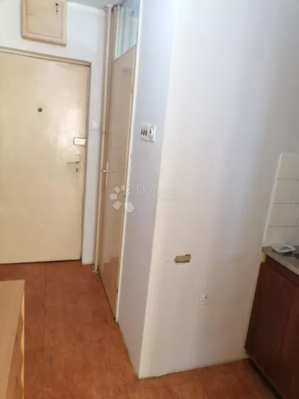 Ustanička | 4zida.rs