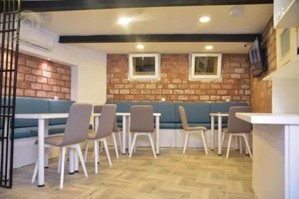 Ekonomski/Pravni Fakultet | 4zida.rs