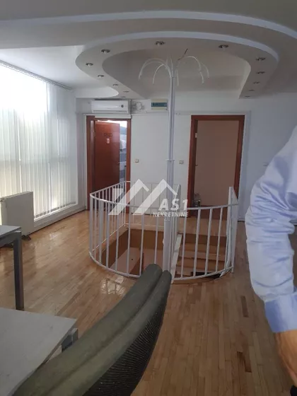 Zmaj Jovina | 4zida.rs