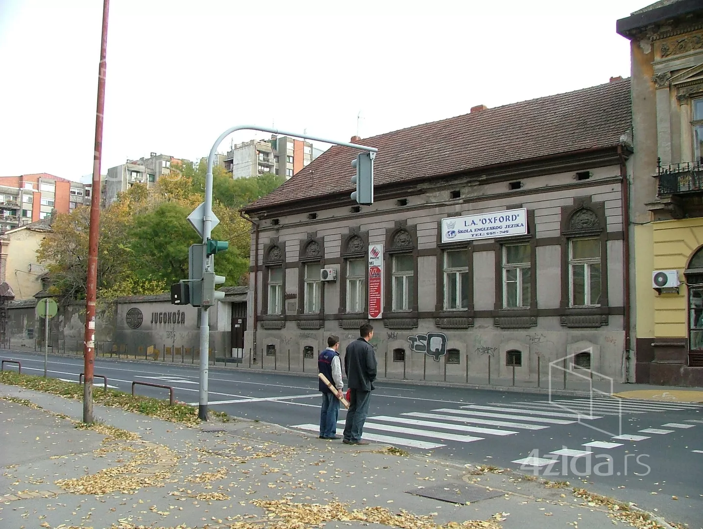 Poslovna zgrada | 4zida