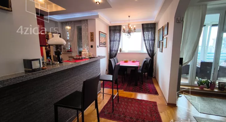 Četvorosoban stan | 4zida