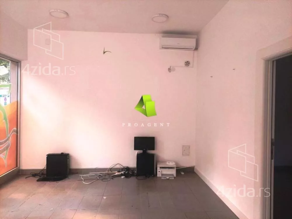Lokal | 4zida