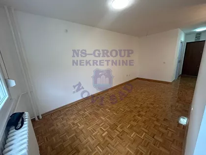 Bate Brkića | 4zida.rs