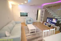Šestosoban stan | 4zida