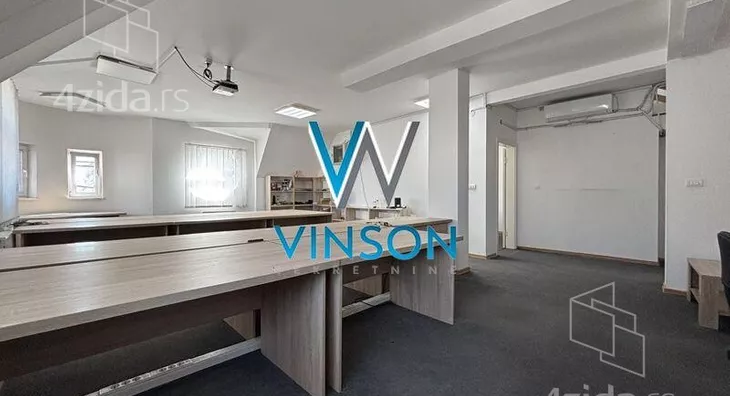 Četvoroiposoban stan | 4zida