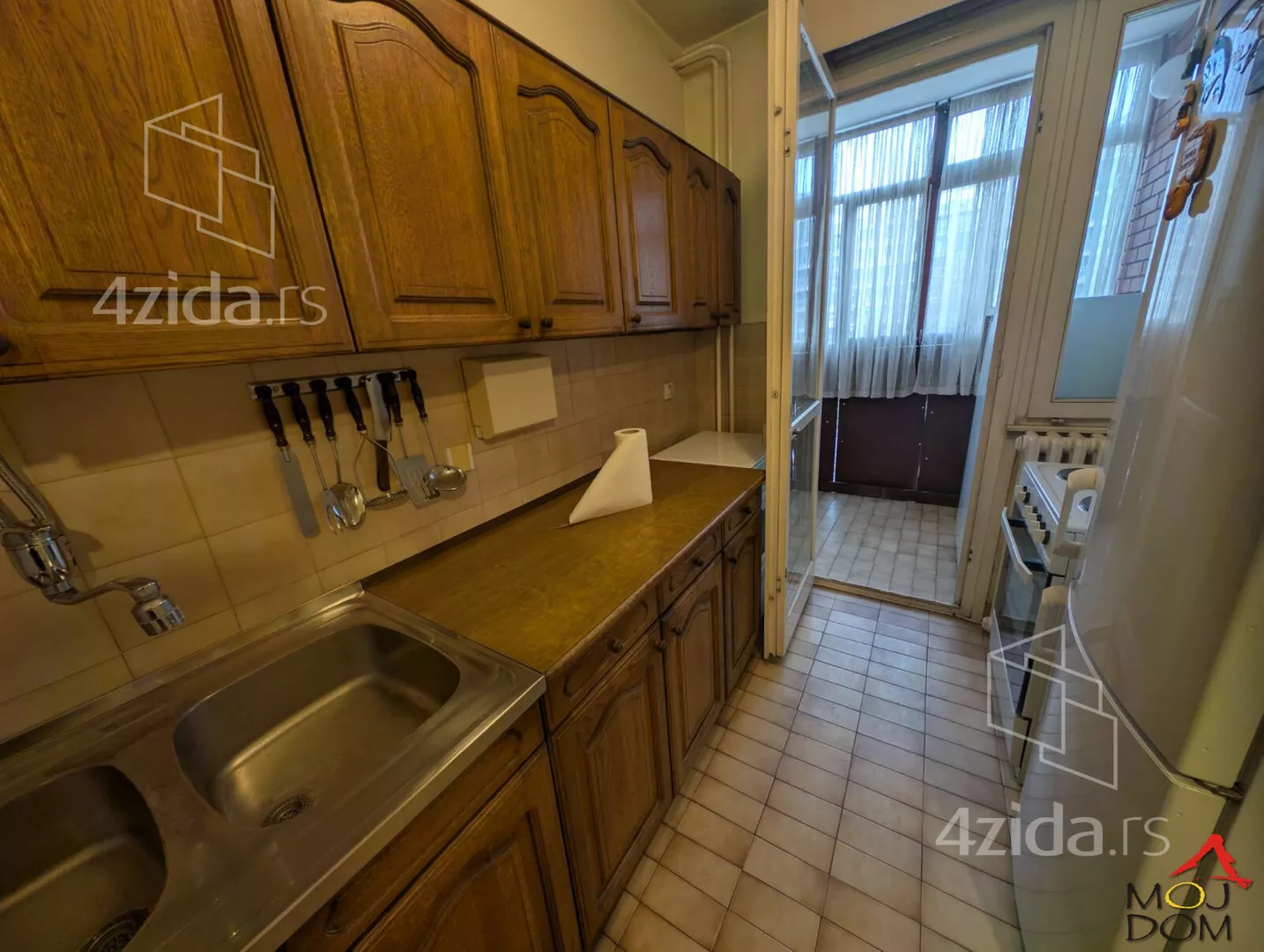 Troiposoban stan | 4zida