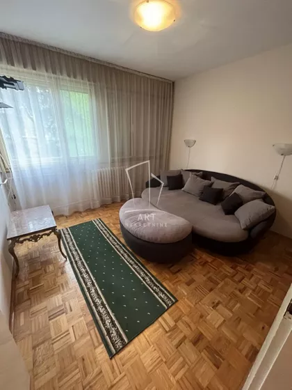 Gramšijeva | 4zida.rs