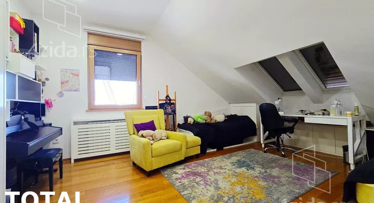 Sedmosoban stan | 4zida