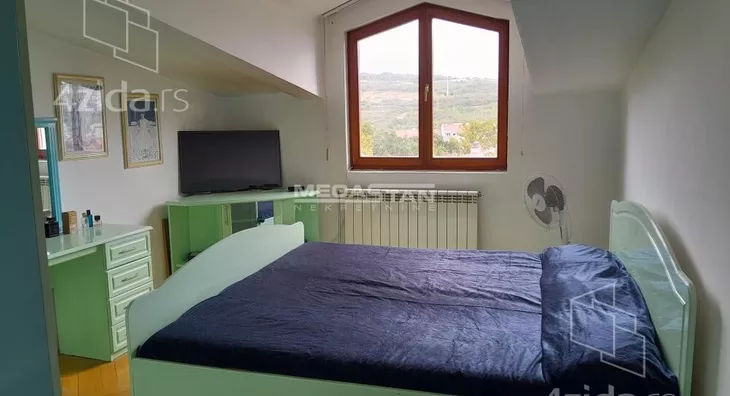 Šestosoban stan | 4zida