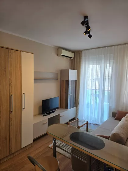 Vuka Karadžića 1 | 4zida.rs