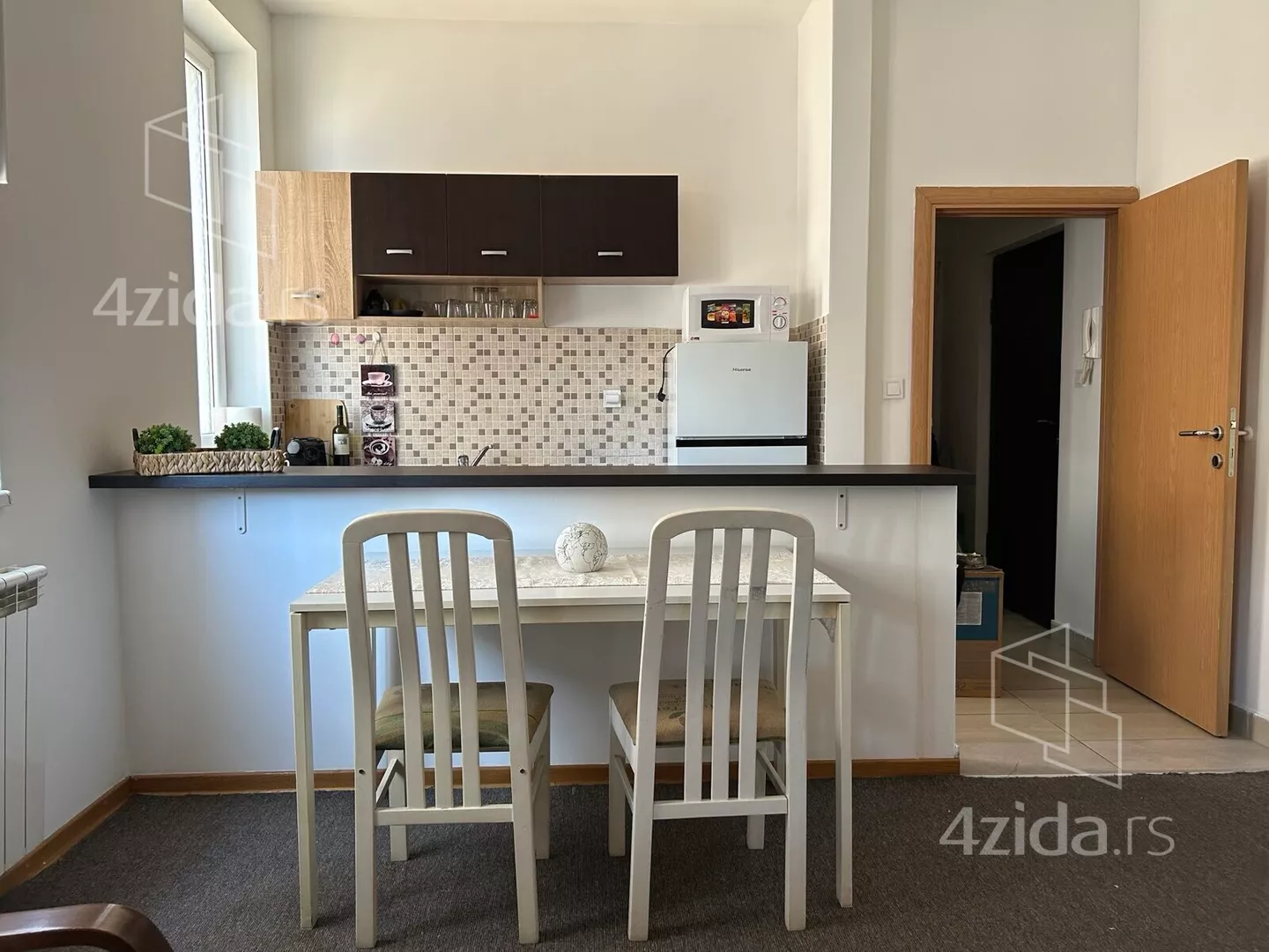 Dvoiposoban stan | 4zida