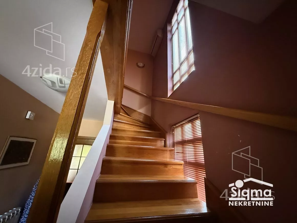 4-etažna kuća | 4zida