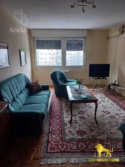 BULEVAR CARA LAZARA | 4zida.rs