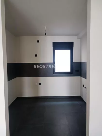 Lekino Brdo | 4zida.rs