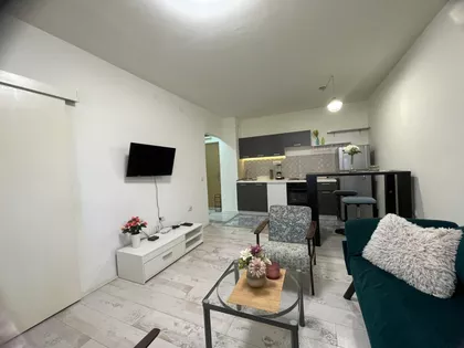 Bulevar Nemanjića 84 | 4zida.rs