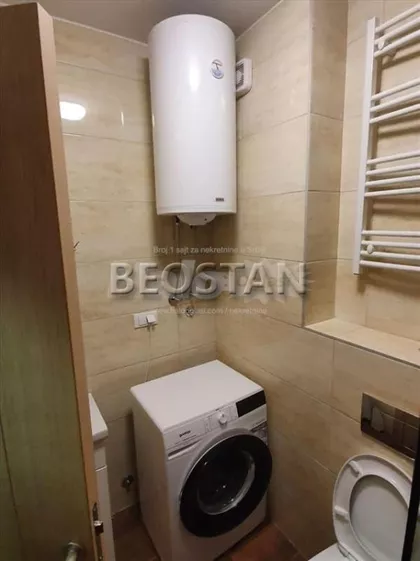 Majke Jugovica | 4zida.rs