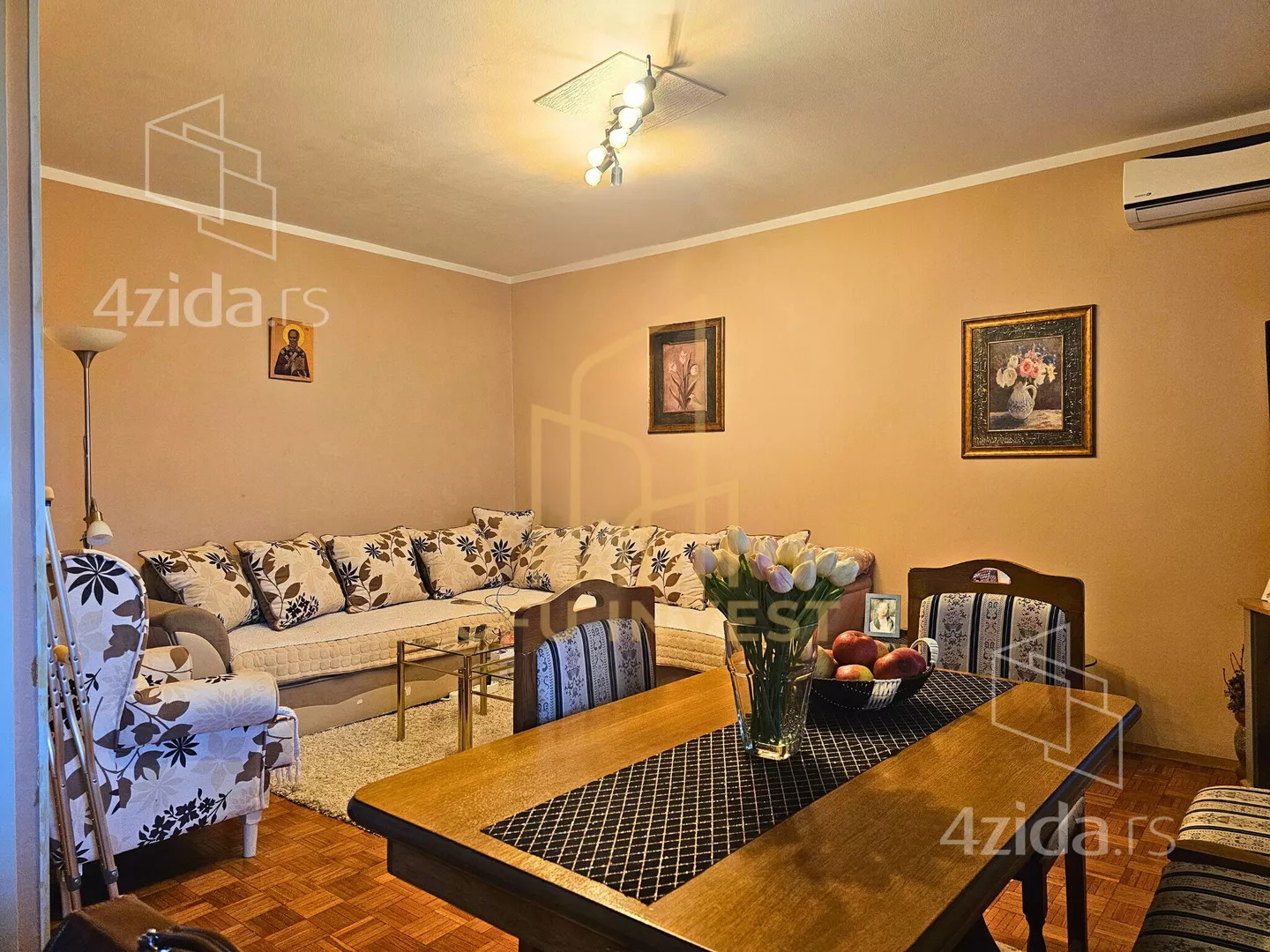 Troiposoban stan | 4zida