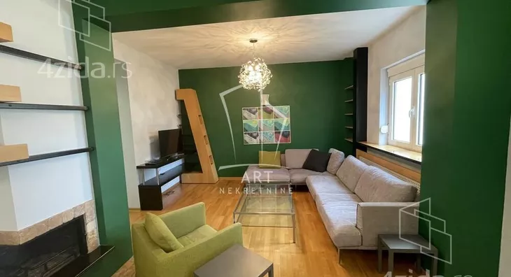 Četvoroiposoban stan | 4zida