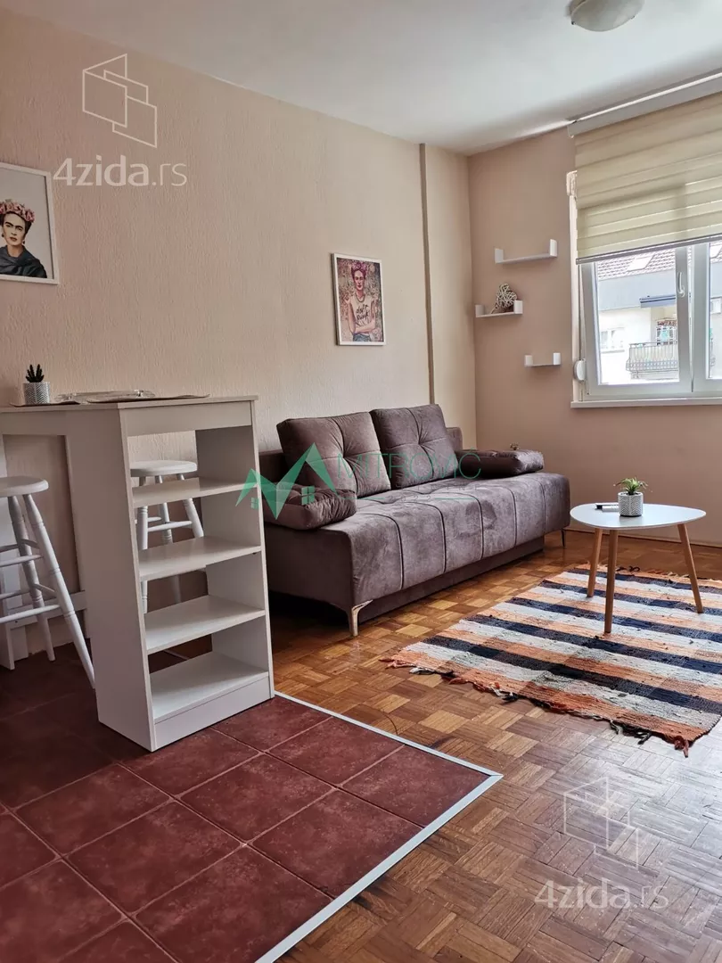 Garsonjera | 4zida