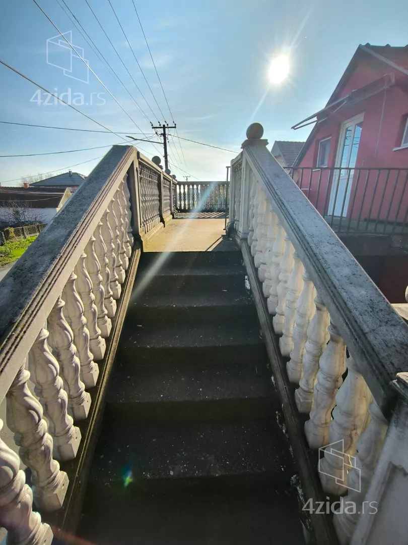 4-etažna kuća | 4zida