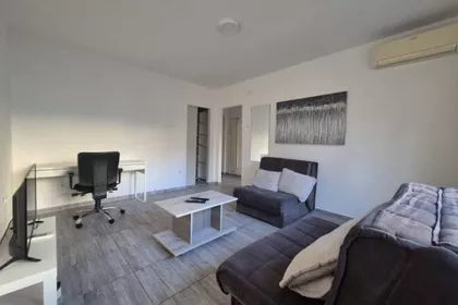 Maršala Birjuzova | 4zida.rs