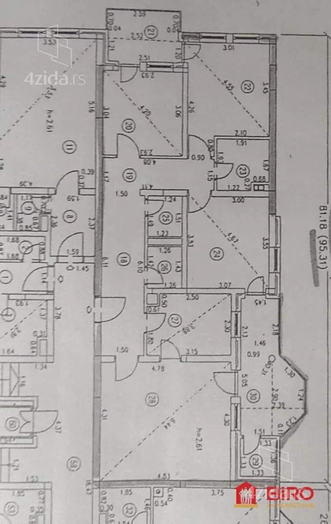 Četvoroiposoban stan | 4zida