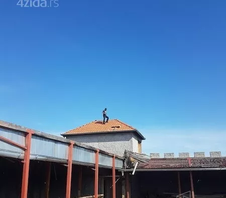 Lokal | 4zida