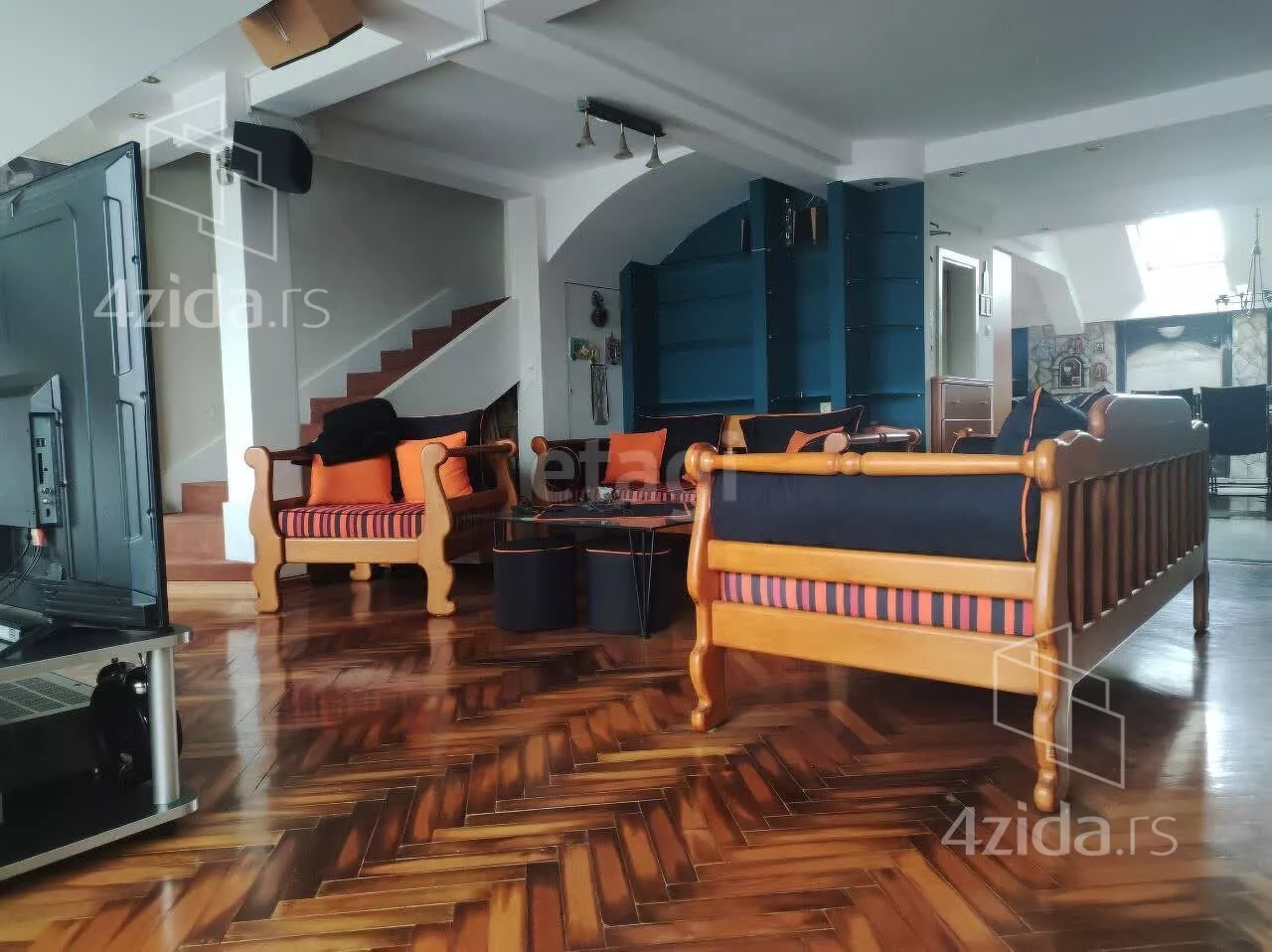 Četvoroiposoban stan | 4zida