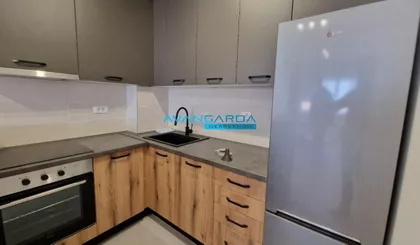 Isaka Singera | 4zida.rs