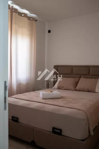 SONJE MARINKOVIC | 4zida.rs