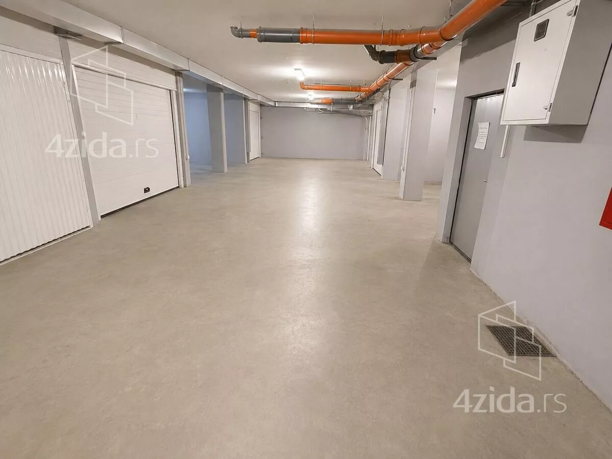 Garaža | 4zida