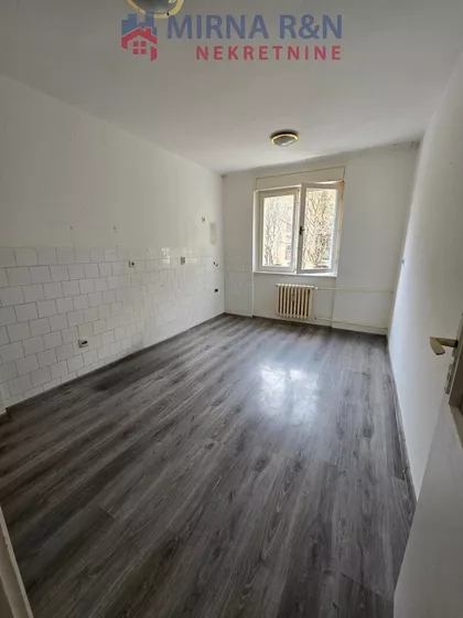 Gradske lokacije | 4zida.rs