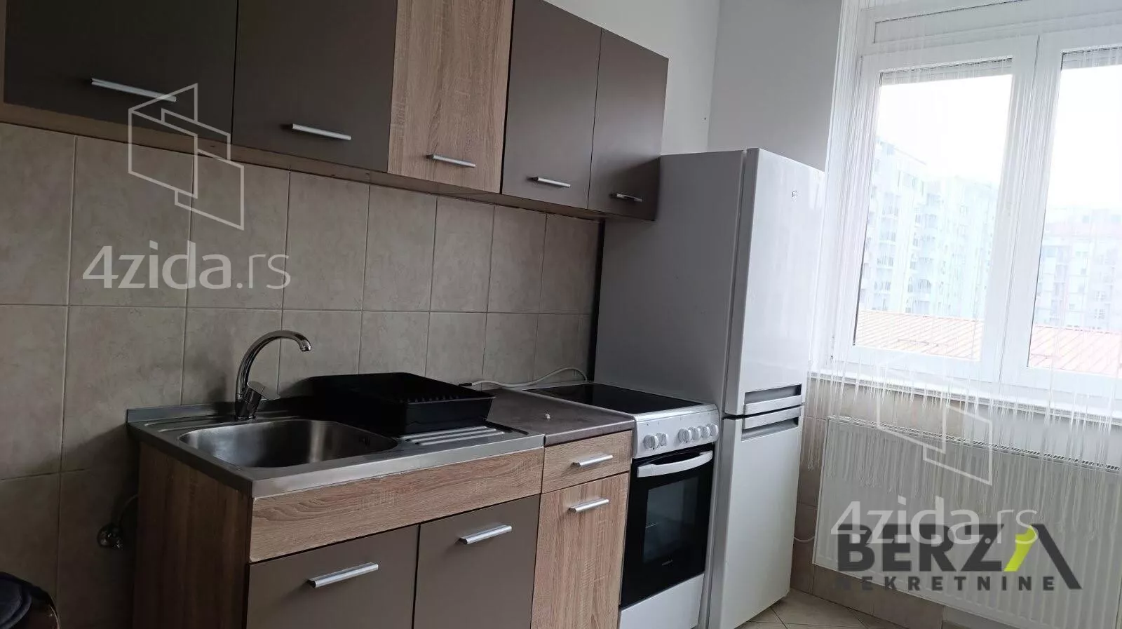 Jednoiposoban stan | 4zida