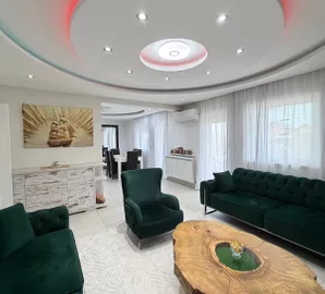 Grmovac, Zemun opština, Beograd, dvoetažna | 4zida.rs