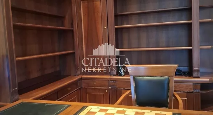 4-etažna kuća | 4zida