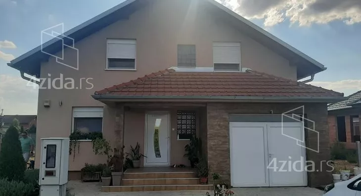 Kuća | 4zida