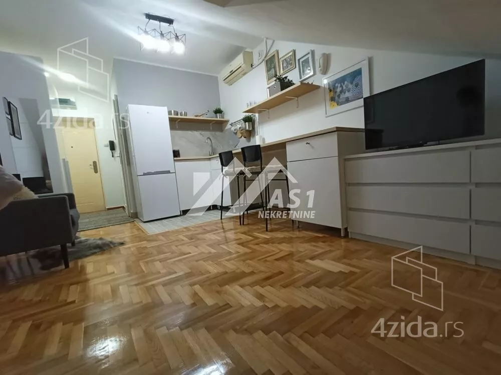 Garsonjera | 4zida