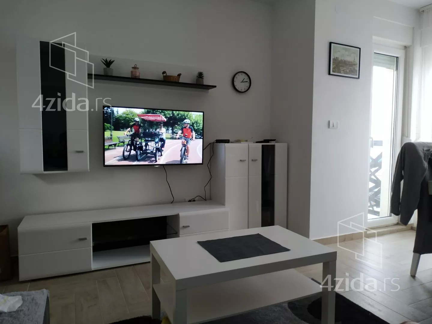 Dvoiposoban stan | 4zida